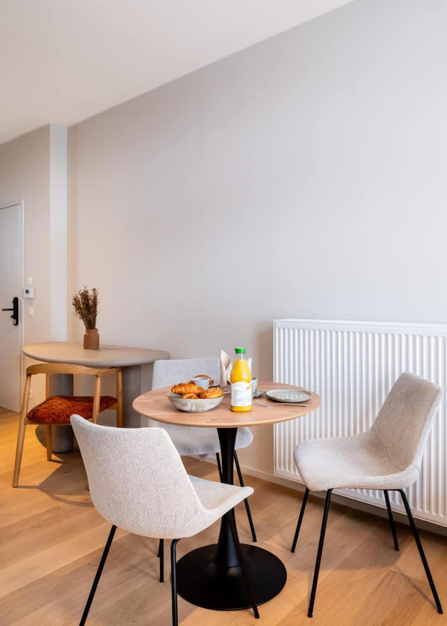 Huswell - Modern Renovated In The Vibrant Heart Of *